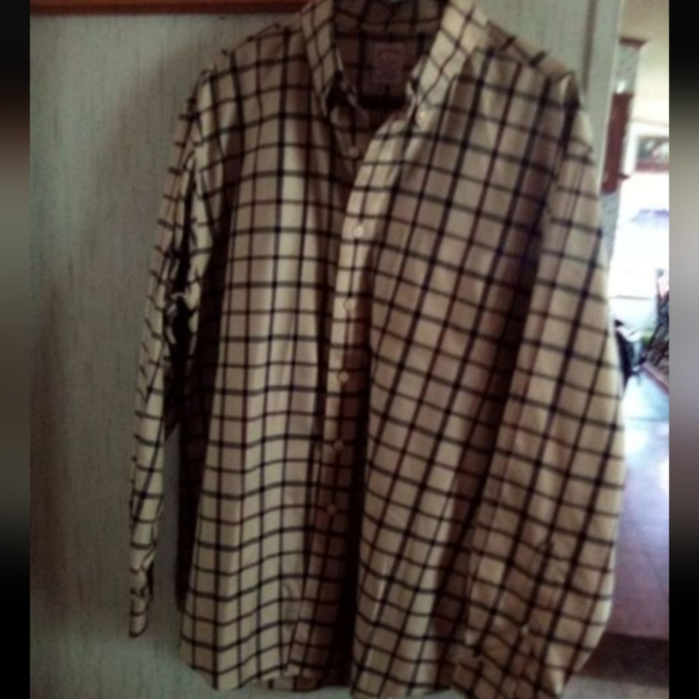 Brooks Brothers Cream and Black Checkered Casual Button Down Shirt